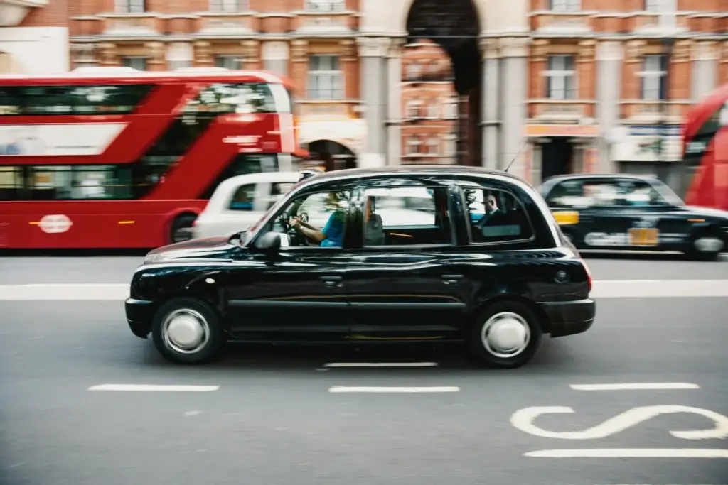 Accutrainee London Cab