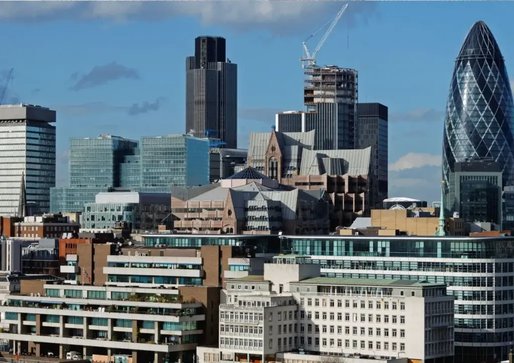 Accutrainee London City Skyline